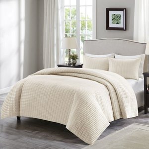 lot 11960 image: Comfort Spaces Kienna Solid Microfiber Reversible Quilt Set, King, Ivory, 3 Piece