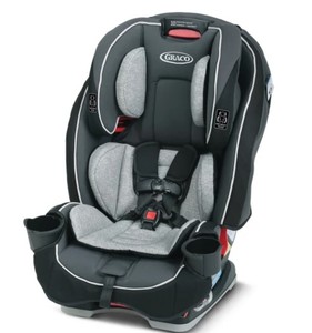lot 7137 image: Graco Slim Fit Toddler Car Seat - Retail$219.00