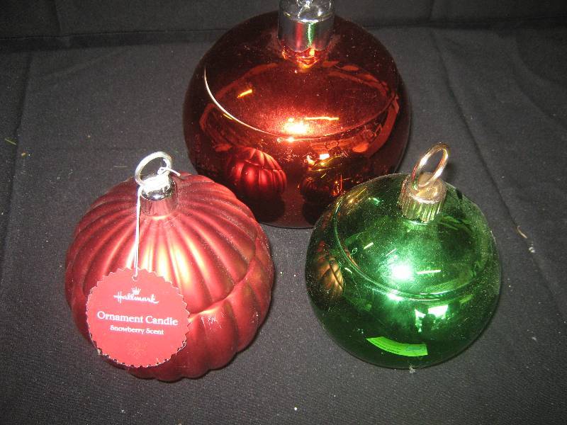(3) ct. lot Large ornament; (2) Candy Dish, (1) Candle Looks a lot