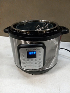 lot 13725 image: Has A Dent - Instant Pot Duo Crisp  Air Fryer , Multi-use Pressure Cooker 6 And 8 Quart