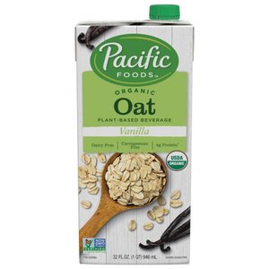 lot 6769 image: Lot of 12 32 oz Organic Oat Non-Dairy Beverages