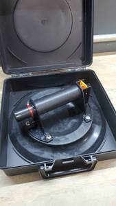 lot 6775 image: 10 Glass Lifting Vacuum Suction Vup