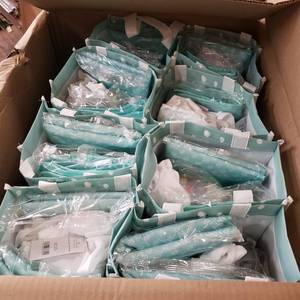 lot 36920 image: Pack of 8 Mom To Be Starter Kits