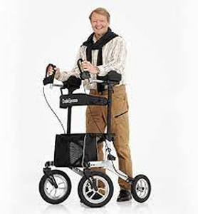 lot 36923 image: Oasis Space Pneumatic Rollator Walker