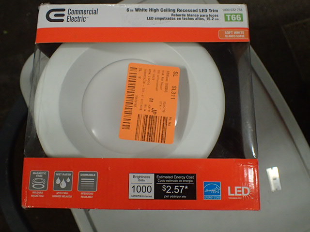lot 3248 image: Commercial Electric Led 6 White High Ceiling Recessed Led Trim Light