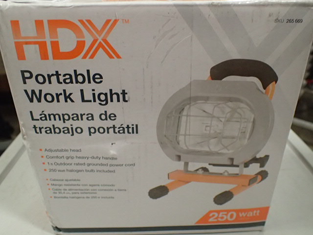 lot 3253 image: Hdx Portable Work Light