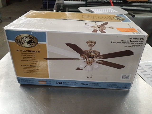 lot 3332 image: Hampton Bay 52in Gledale II Celing Fan