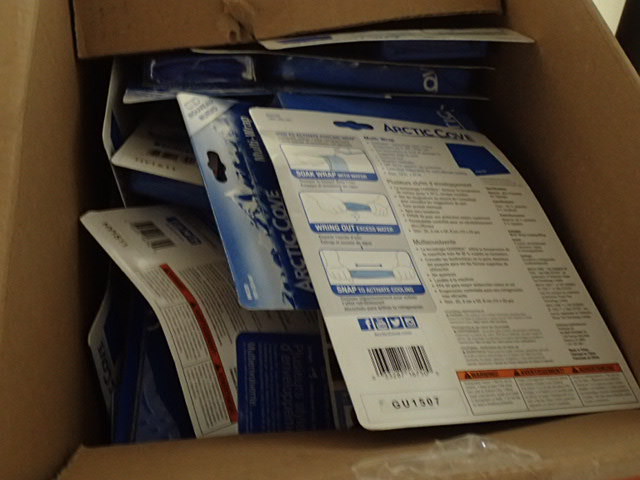lot 3459 image: Arctic Cove Multi-Wrap Cooling Pads
