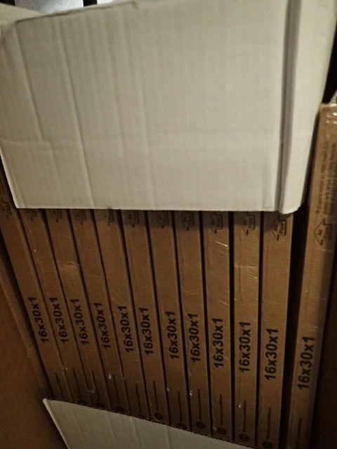 lot 3460 image: (12) Rheem 16x30x1 Filters