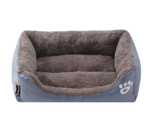 lot 10548 image: Pretty Cozy Pet Bed
