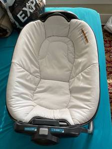 lot 33005 image: Baby bed