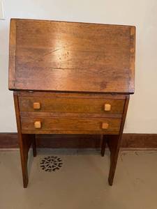 lot 33009 image: Vintage drop-leaf all wood desk