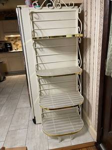 lot 33016 image: Cream colored bakers rack - about 6 foot tall