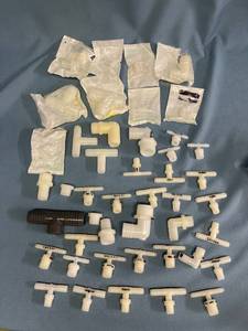 lot 33027 image: Assortment of plastic plumbing fittings