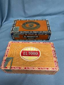 lot 33028 image: Two cigar boxes