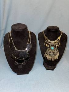 lot 33067 image: Two fashion necklaces - retail $16.00 or more each