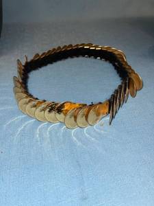 lot 33071 image: Attractive fashion belt with metal pieces on expandable elastic band - made in USA - retail $16.00 or more