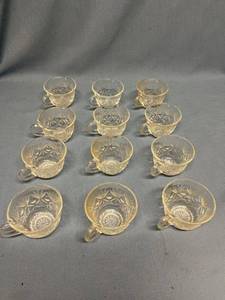 lot 33080 image: 12 matching glass punch bowl cups