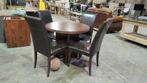 lot 15067 image: Round Break Room Table with 4 Faux Leather Chairs