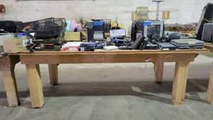 lot 7371 image: 8ft Wooden Work Bench