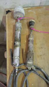 lot 15078 image: (2) Air Die Grinders&nbsp