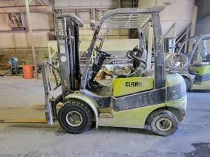 lot 6430 image: Clark C25L Forklift
