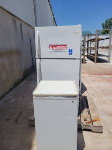 lot 6444 image: Lot of (2) Refrigerators - Will need to be cleaned.