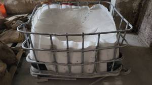 lot 7391 image: Metal Box W Contents