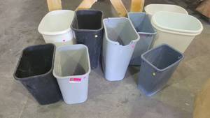 lot 15159 image: (10) Small Waste Cans
