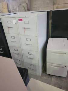 lot 15168 image: (3)Filing Cabinets