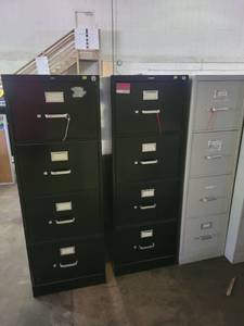 lot 15170 image: (3) Filing Cabinets