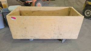 lot 15178 image: 55in Wooden Rolling Box