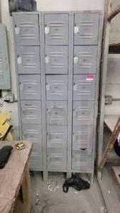 lot 7298 image: 18 Door Locker Unit