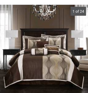 lot 35155 image: Grand Avenue Daniella 7-Piece Modern Geo,Size Cal King