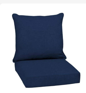 lot 35161 image: erden Selections Sapphire Blue Leala out