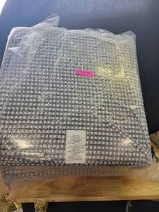 lot 35167 image: Loveseat Stripe Outdoor 24x24 Replacemen,4 Pack