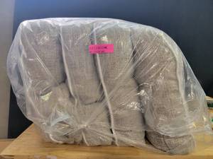 lot 35172 image: Outdoor Incoor 4-Piece Wicker Seat Cush