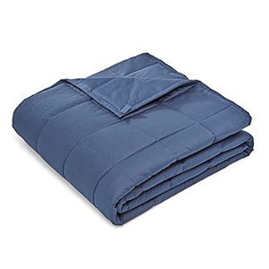 lot 63163 image: Amazon Basics All-Season Cotton Weighted Blanket - 20-Pound, 86 x 92 (King), Navy Blue