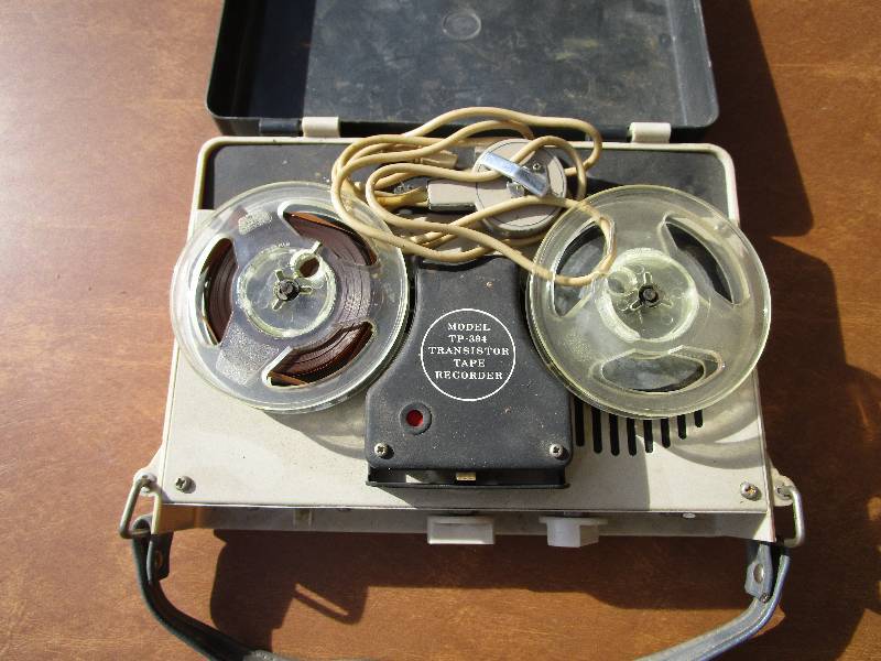 lot 190 image: Vintage Continental Tape Recorder - Reel to Reel