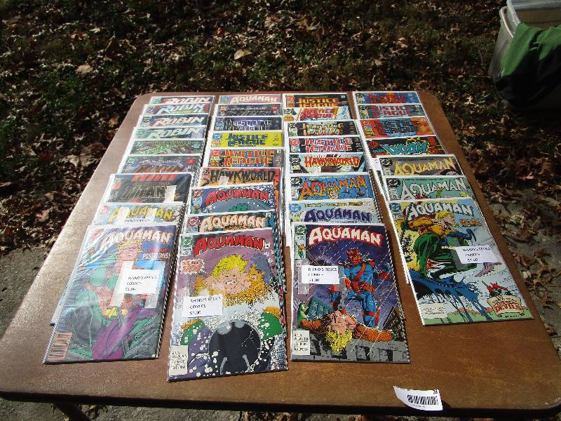 lot 28 image: Lot of 30 DC Comic Books - Justice League, Robin, Aquaman, more...