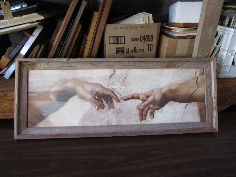 lot 69 image: Wall Decor