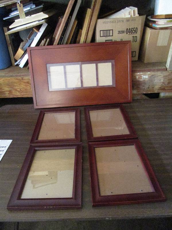 lot 70 image: Lot of Picture Frames