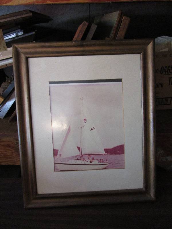 lot 73 image: Wall Decor