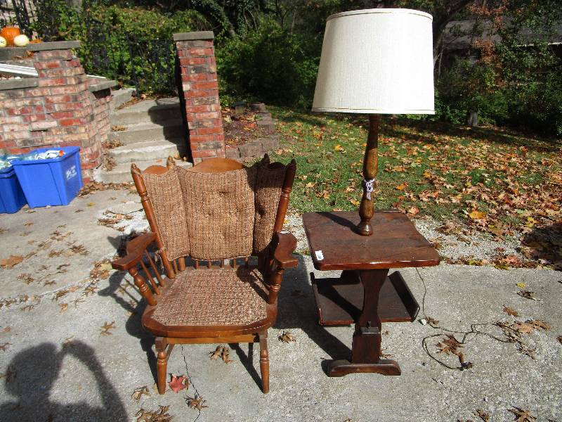 lot 237 image: Lot of 1970s Furniture COOL Rocking Chair and Wood Stand Lamp