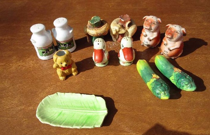 lot 83 image: Lot of Random Items