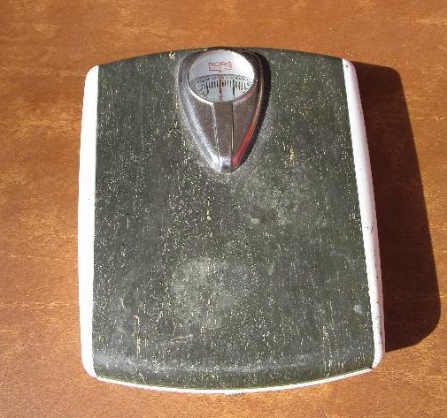 lot 87 image: Vintage Scale
