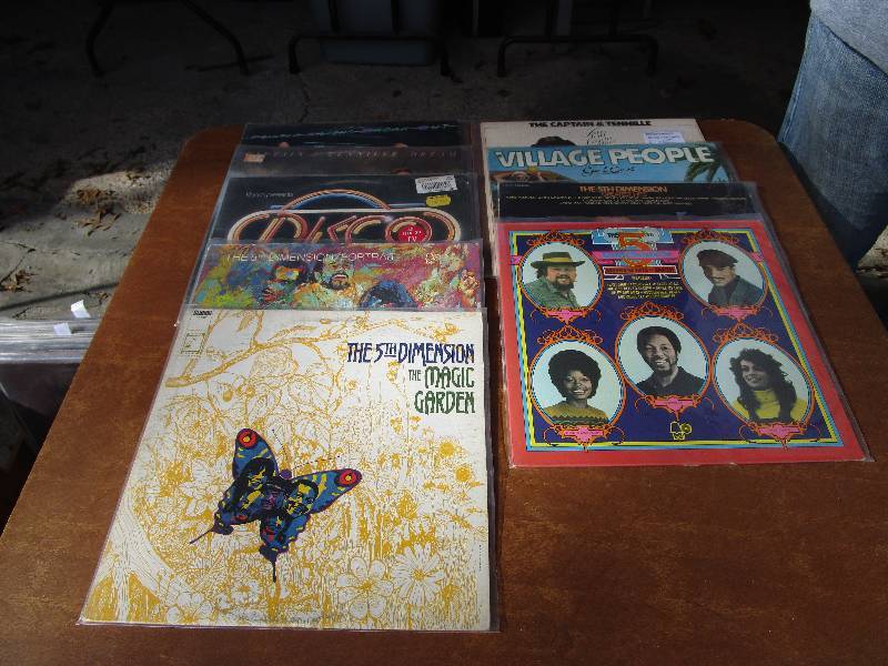 lot 93 image: Lot of Disco Rock Recod Albums VINTAGE VINYL