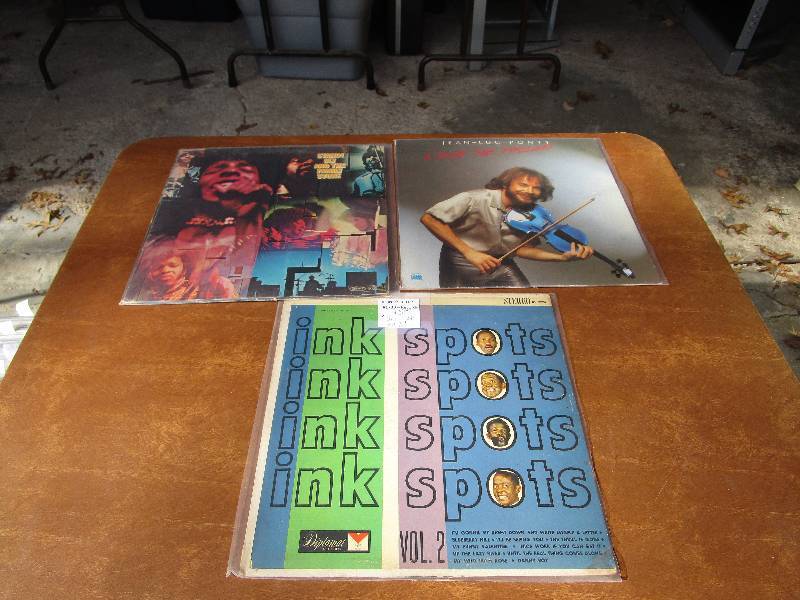 lot 97 image: Lot of Record Albums VINTAGE VINYL