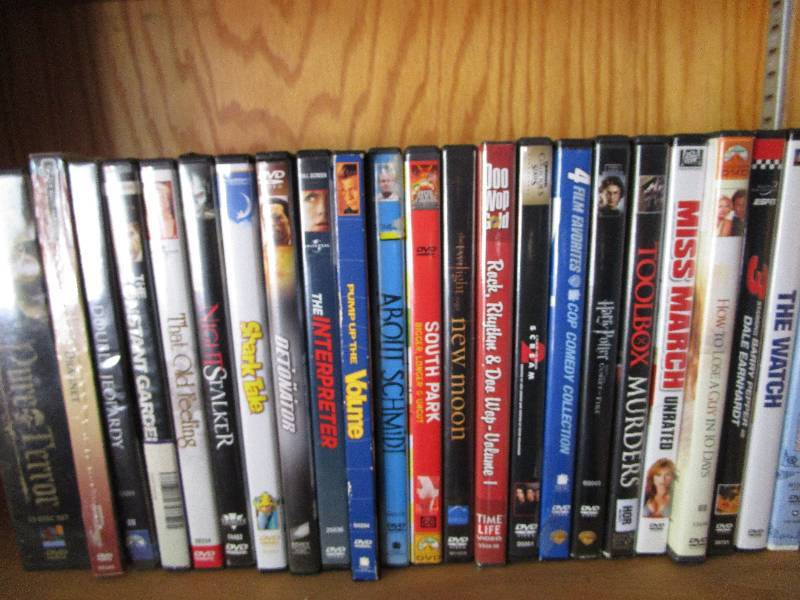 lot 110 image: Large Lot of 25 DVDs Mostly 2000-Present