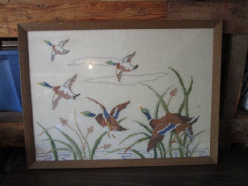 lot 128 image: Wall Decor - Vintage Stitched Duck Hunting -- Fans of Duck Dynasty -- LK